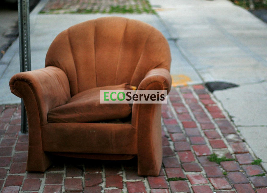 Solucions personalitzades per a empreses en la gestió de residus amb EcoServeis a Poboleda