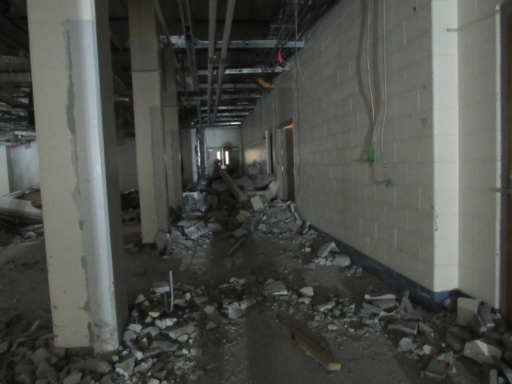 Derribos y demoliciones interiores en Juneda para proyectos comerciales 