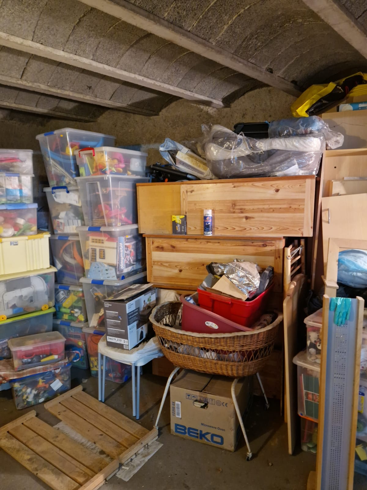 Servicio de recogida y reciclaje de muebles viejos en Tarragona - ¡Tu hogar libre de trastos innecesarios!