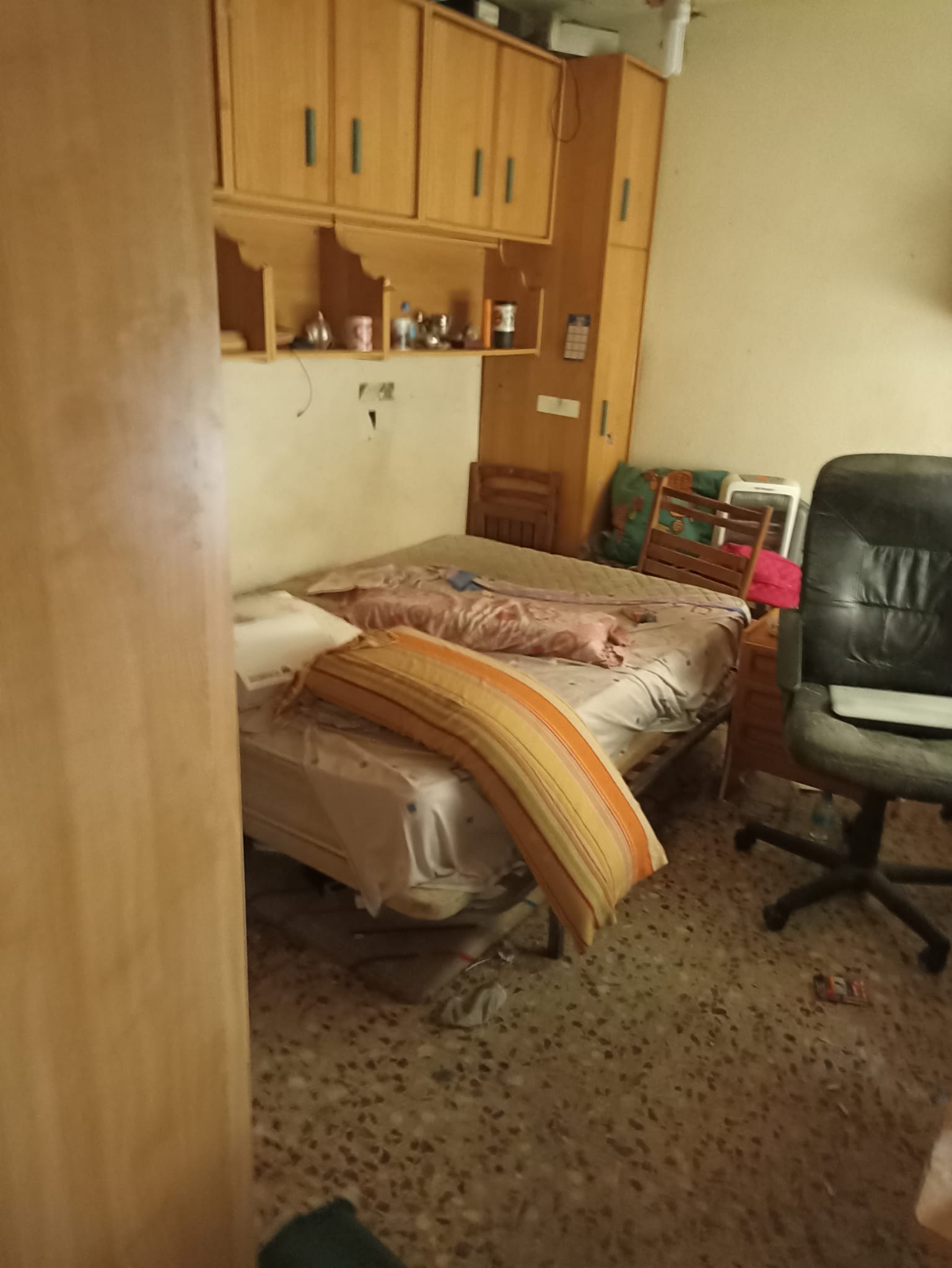Empresa de recogida y reciclaje de muebles viejos y trastos en L'Ampolla - ¡Trabajamos por un futuro sostenible!